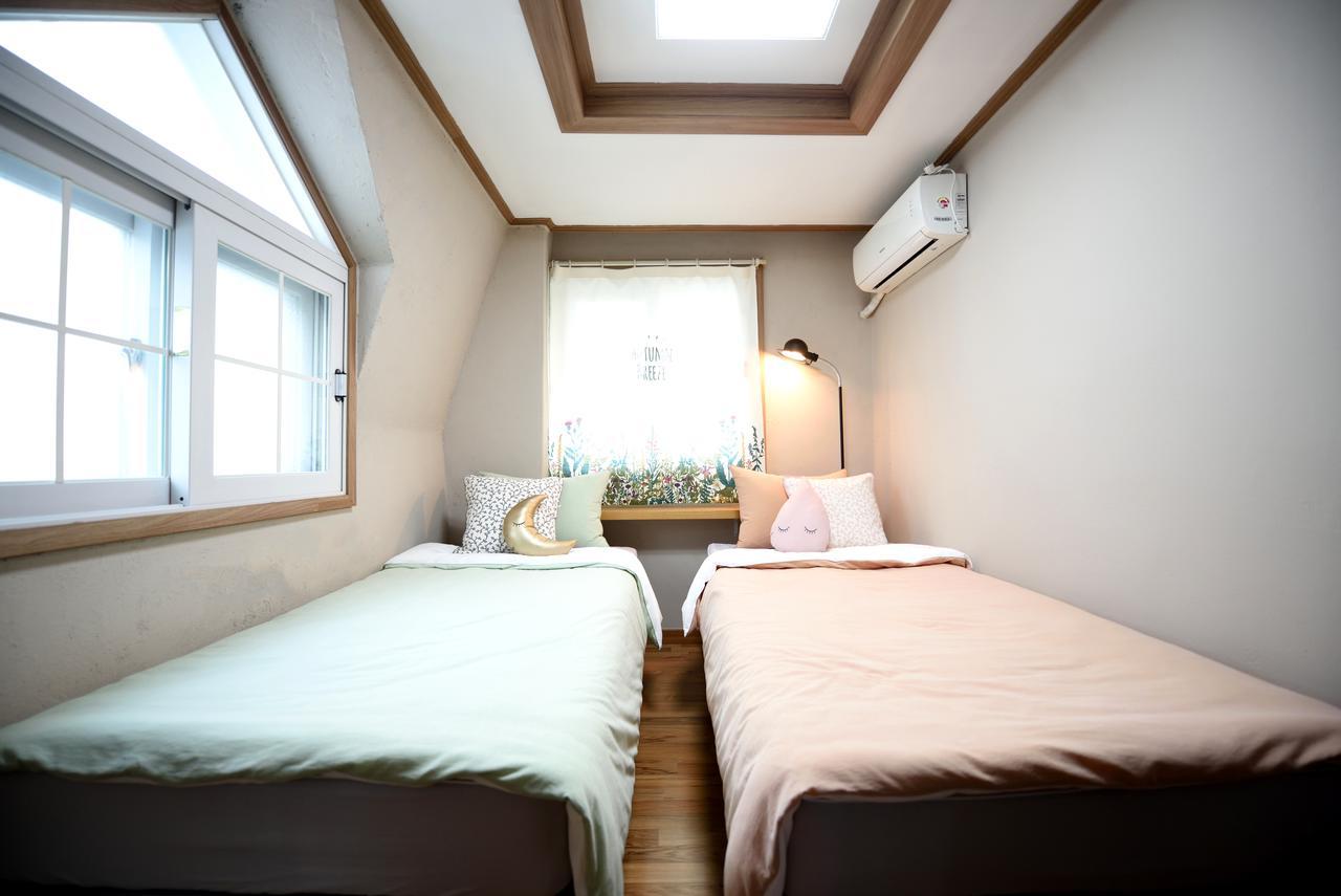 The One Hostel Hongdae In Seoul - Foreigner Only מראה חיצוני תמונה
