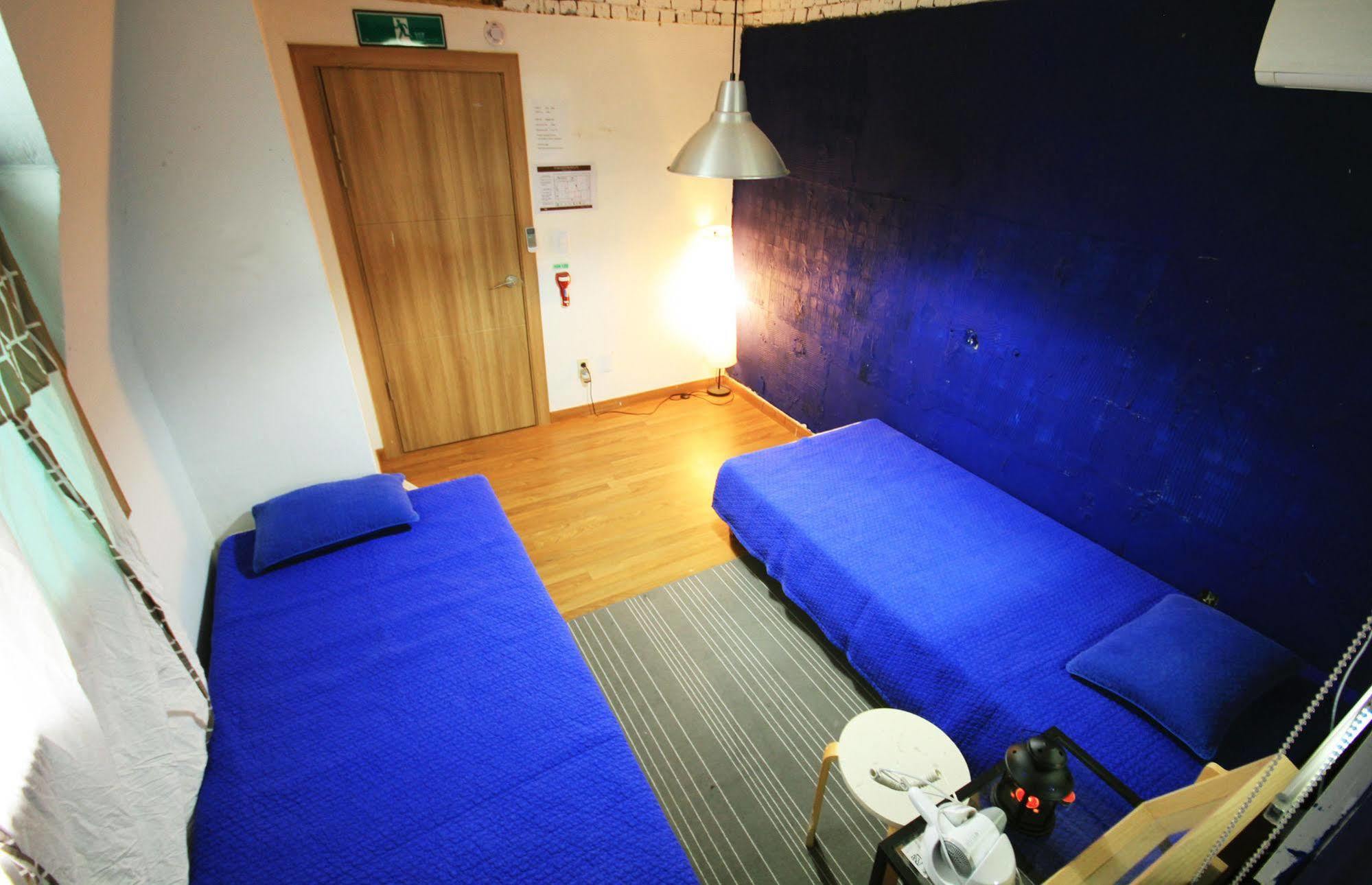 The One Hostel Hongdae In Seoul - Foreigner Only מראה חיצוני תמונה